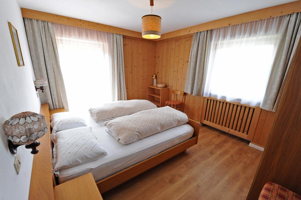 Apartments Villa Rosa Σέλβα ντι Βαλ Γκαρντένα Δωμάτιο φωτογραφία